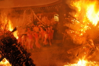 田辺吉徳 「勝部神社の火祭り」