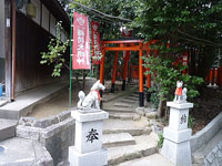 稲荷神社入口