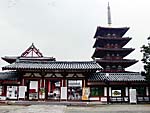 回廊への入場口西鳶門