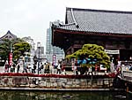 石舞台から六時堂へ