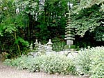 四条宮寛子の供養塔