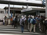 近鉄・寺田駅「流れ解散」