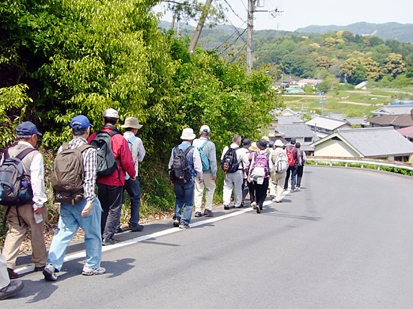 白川部落へ