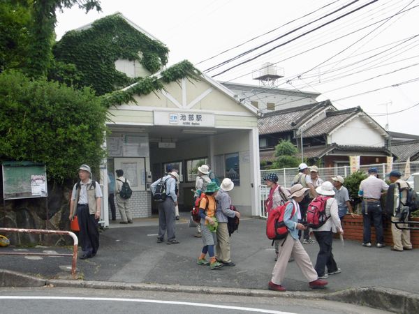 池部駅に到着し流れ解散
